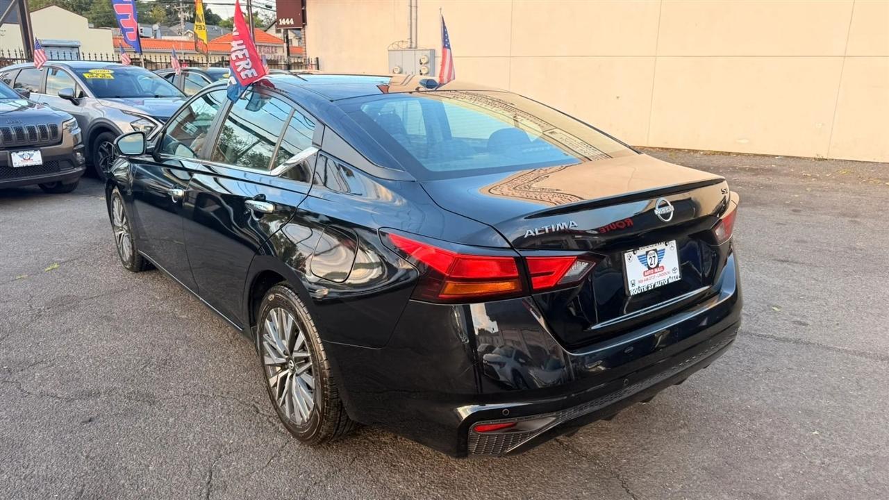 Nissan Altima 2.5 SV 2024
