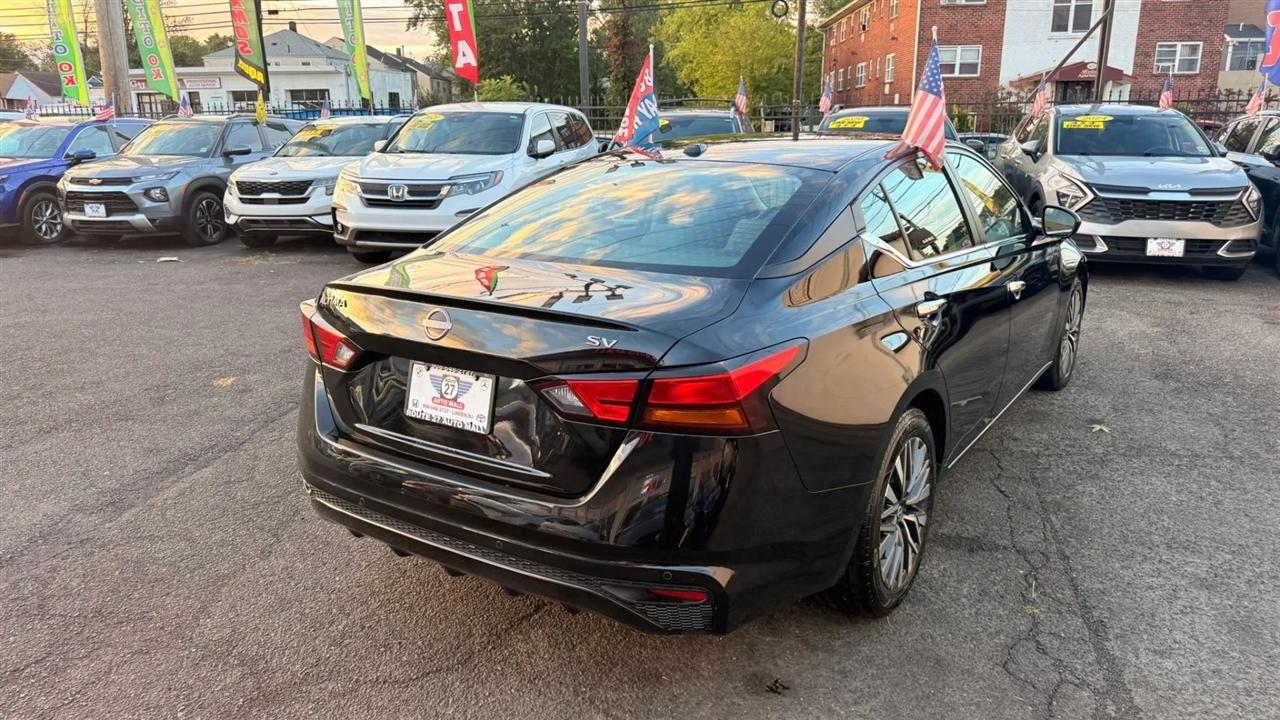 Nissan Altima 2.5 SV 2024
