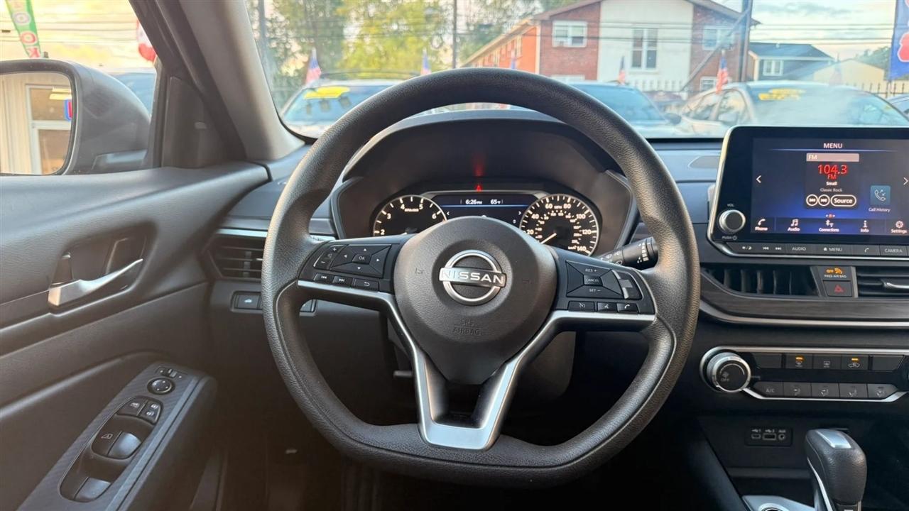 Nissan Altima 2.5 SV 2024