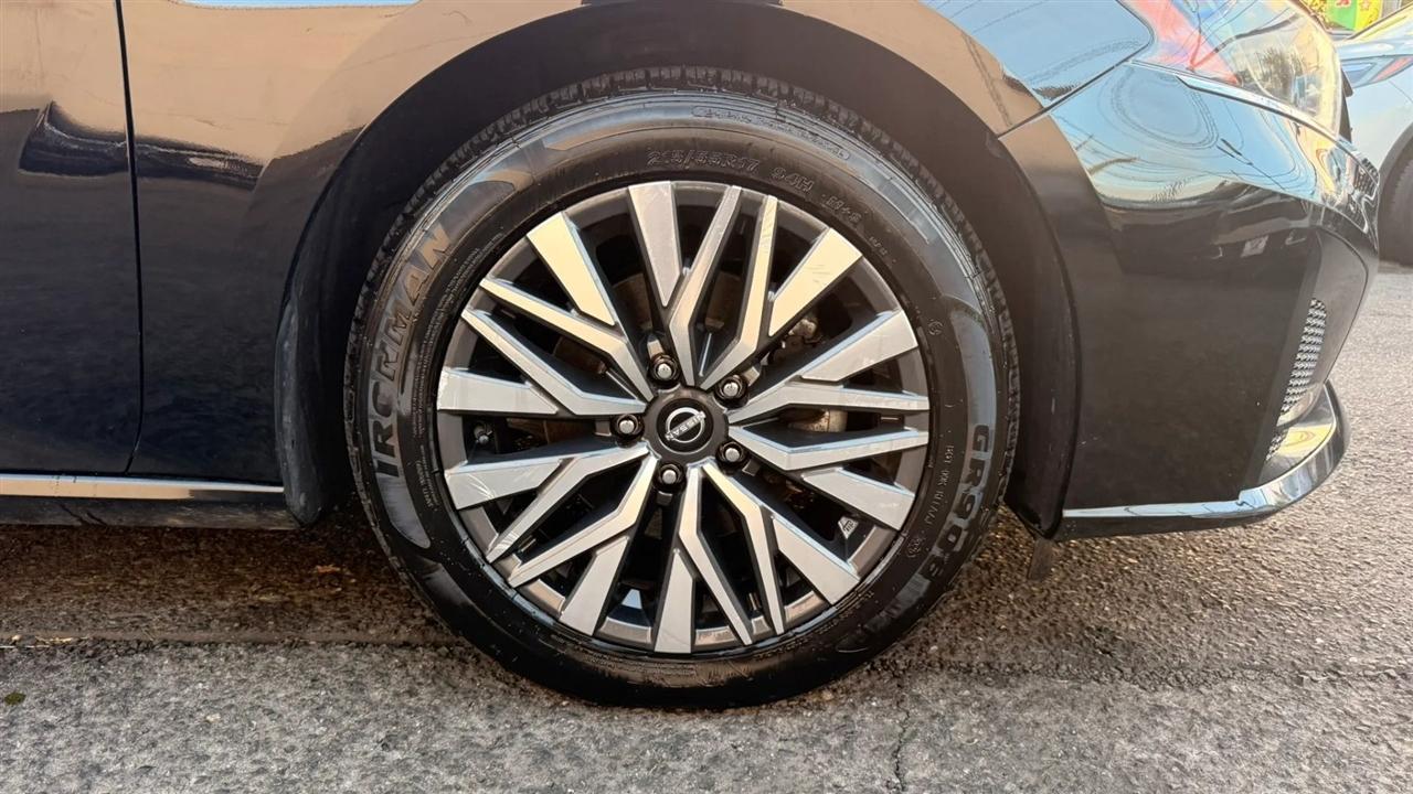 Nissan Altima 2.5 SV 2024