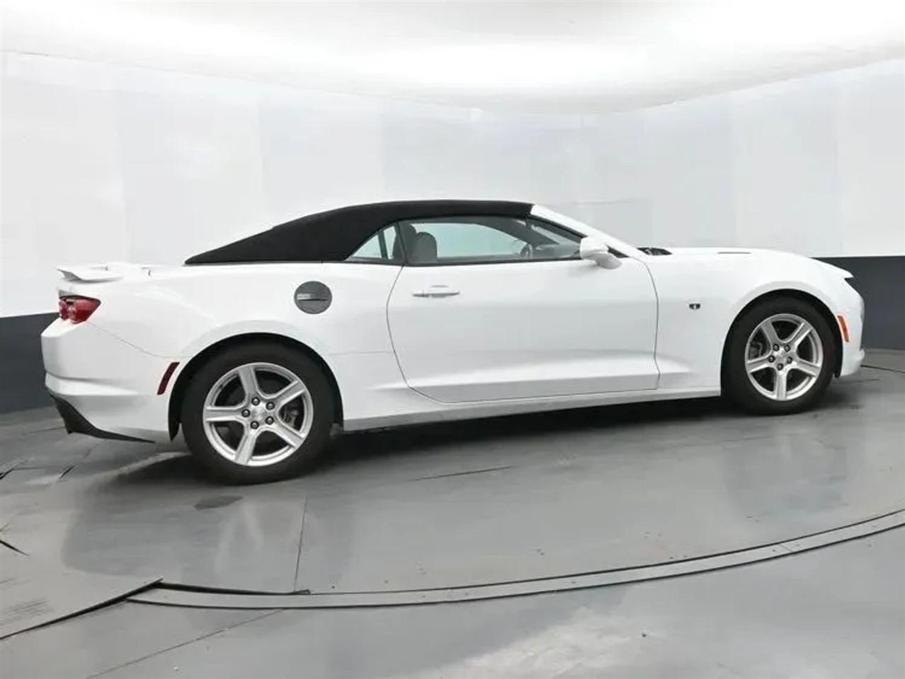 Chevrolet Camaro 1LT Convertible 8A 2023