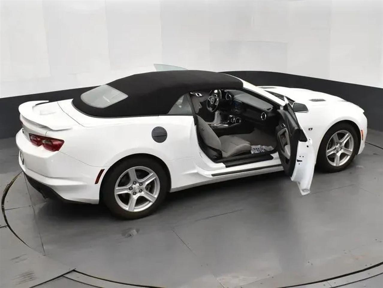 Chevrolet Camaro 1LT Convertible 8A 2023