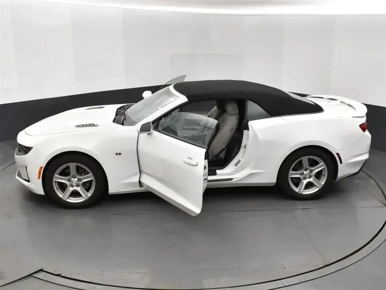 Chevrolet Camaro 1LT Convertible 8A 2023