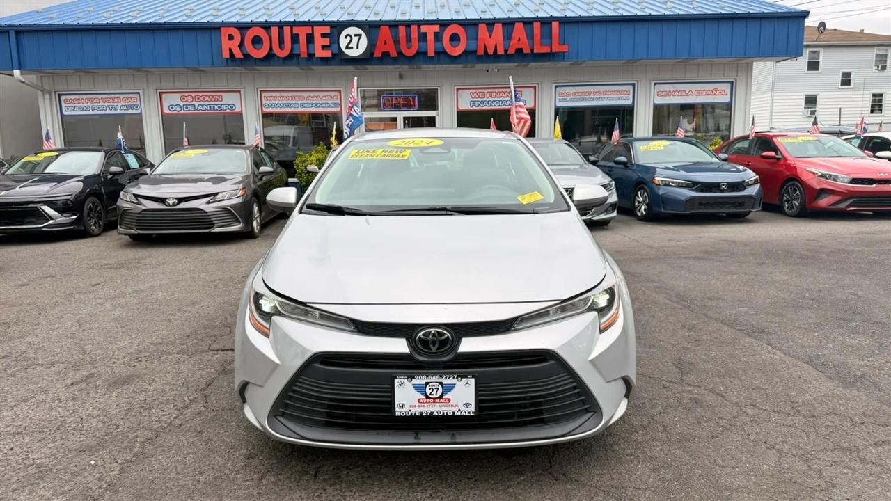 Toyota Corolla LE 2024