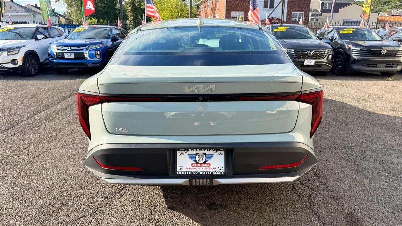 Kia K4 LXS 2025