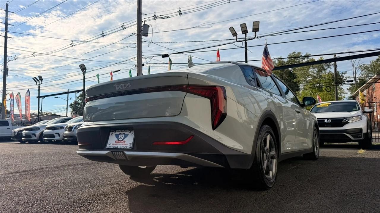 Kia K4 LXS 2025