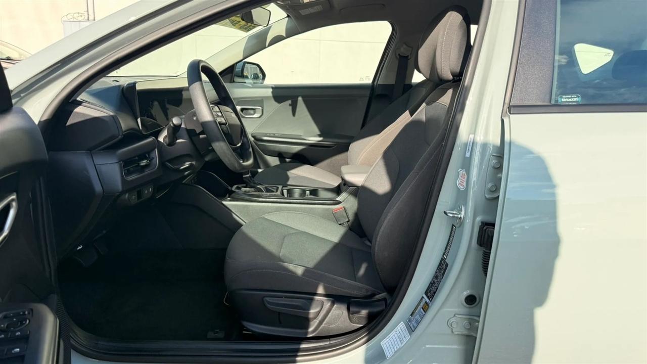 Kia K4 LXS 2025
