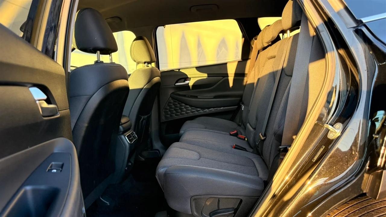 Hyundai Santa Fe SEL 2023