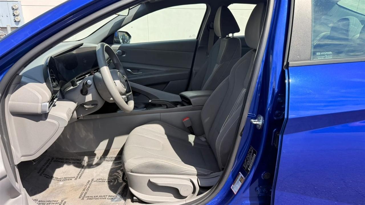 Hyundai Elantra SEL 2024
