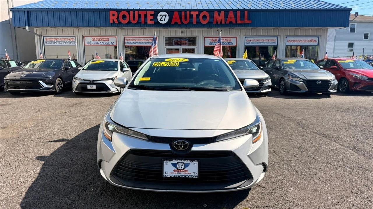 Toyota Corolla LE 2024