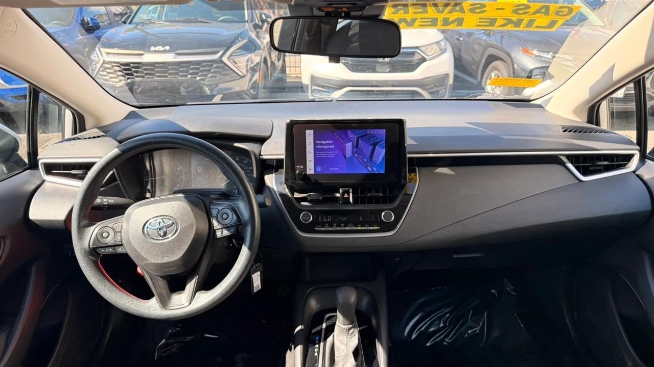 Toyota Corolla LE 2024