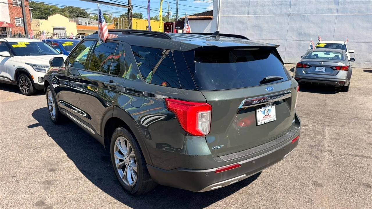 Ford Explorer XLT AWD 2023