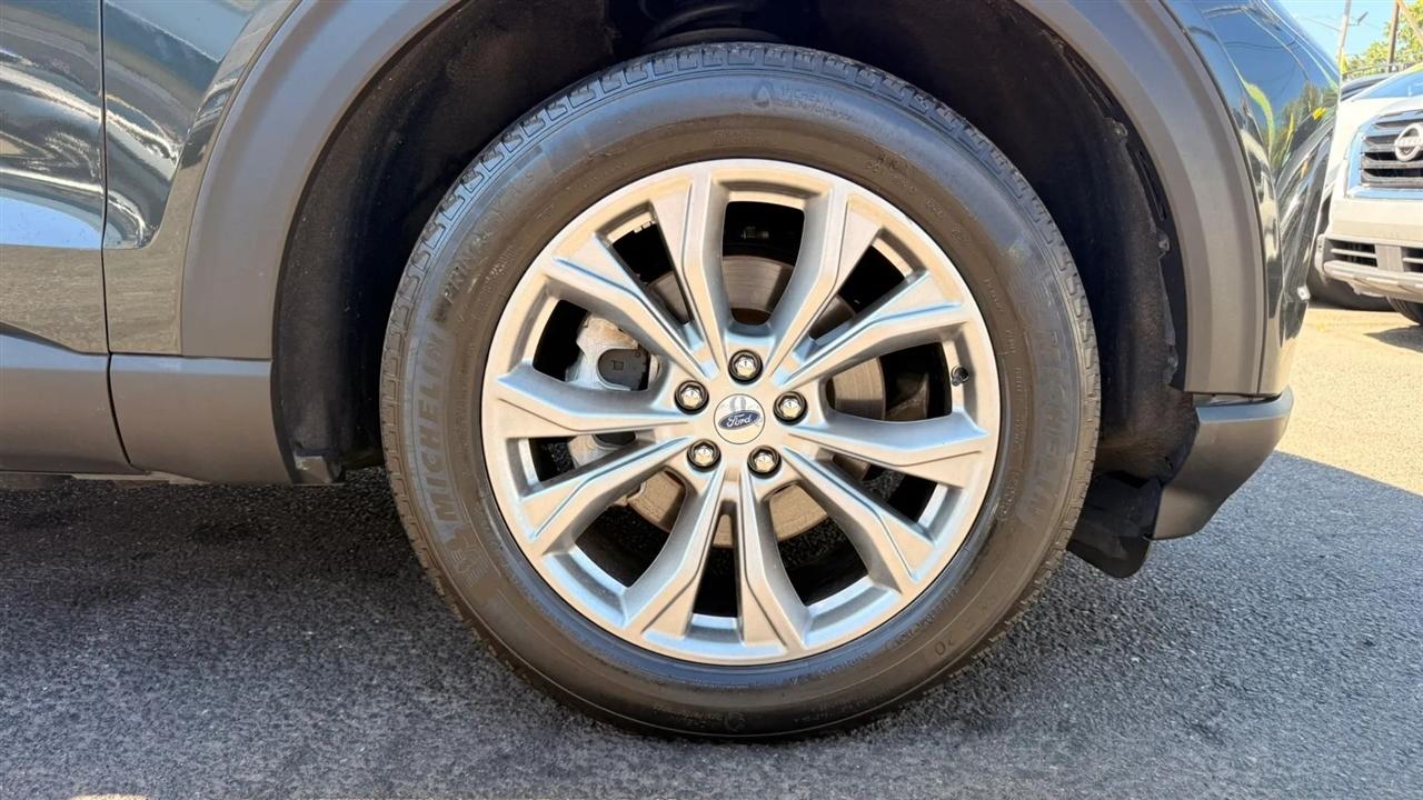 Ford Explorer XLT AWD 2023