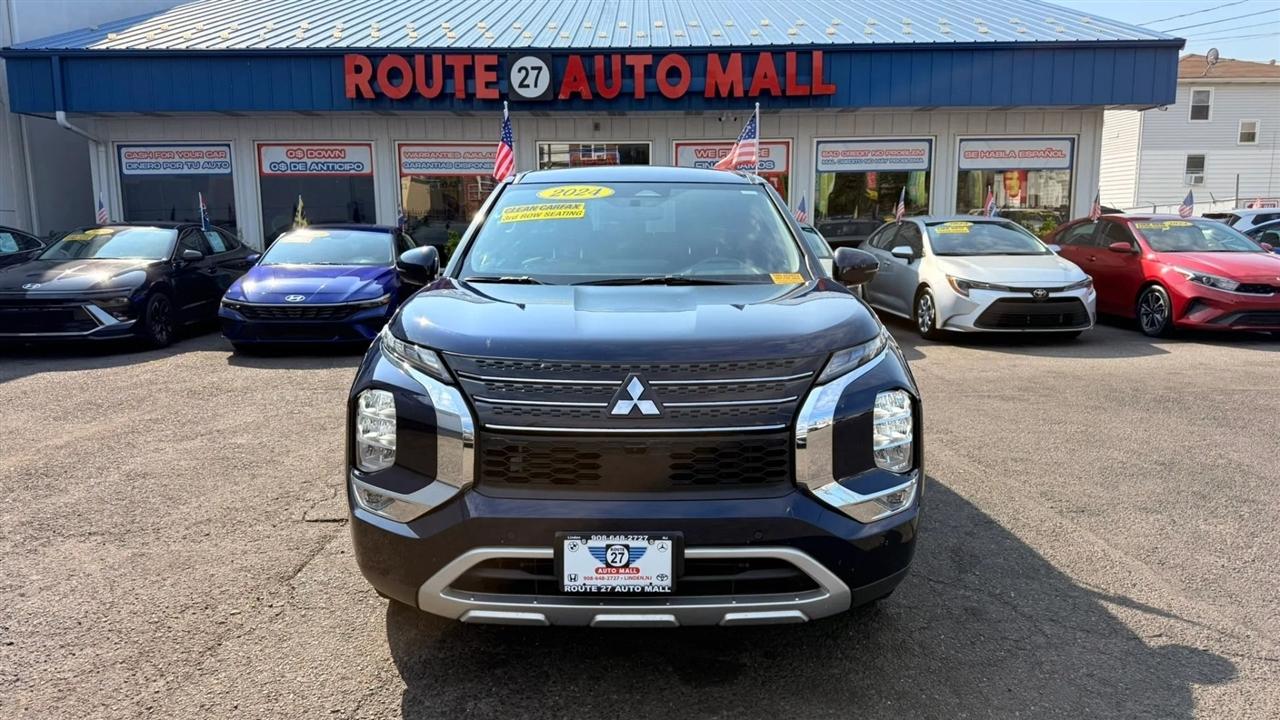 Mitsubishi Outlander SE 2WD 2024