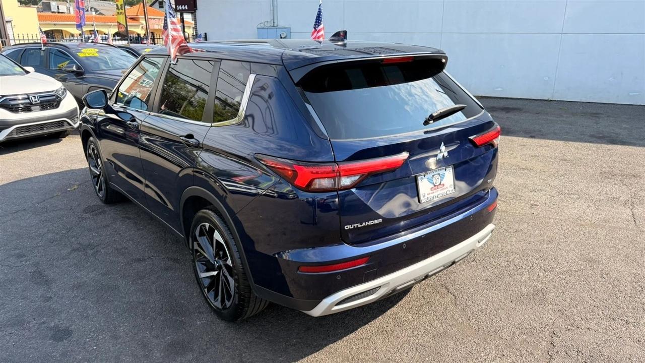 Mitsubishi Outlander SE 2WD 2024