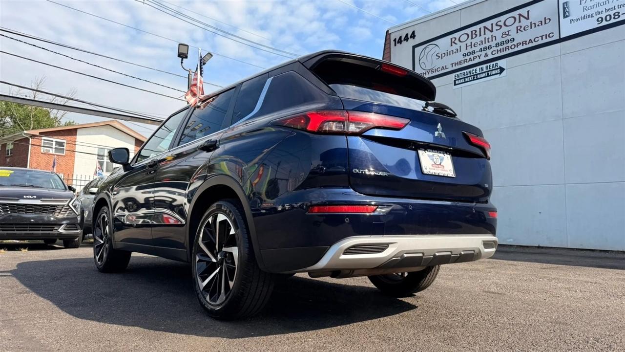 Mitsubishi Outlander SE 2WD 2024