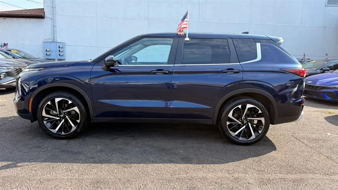 Mitsubishi Outlander SE 2WD 2024