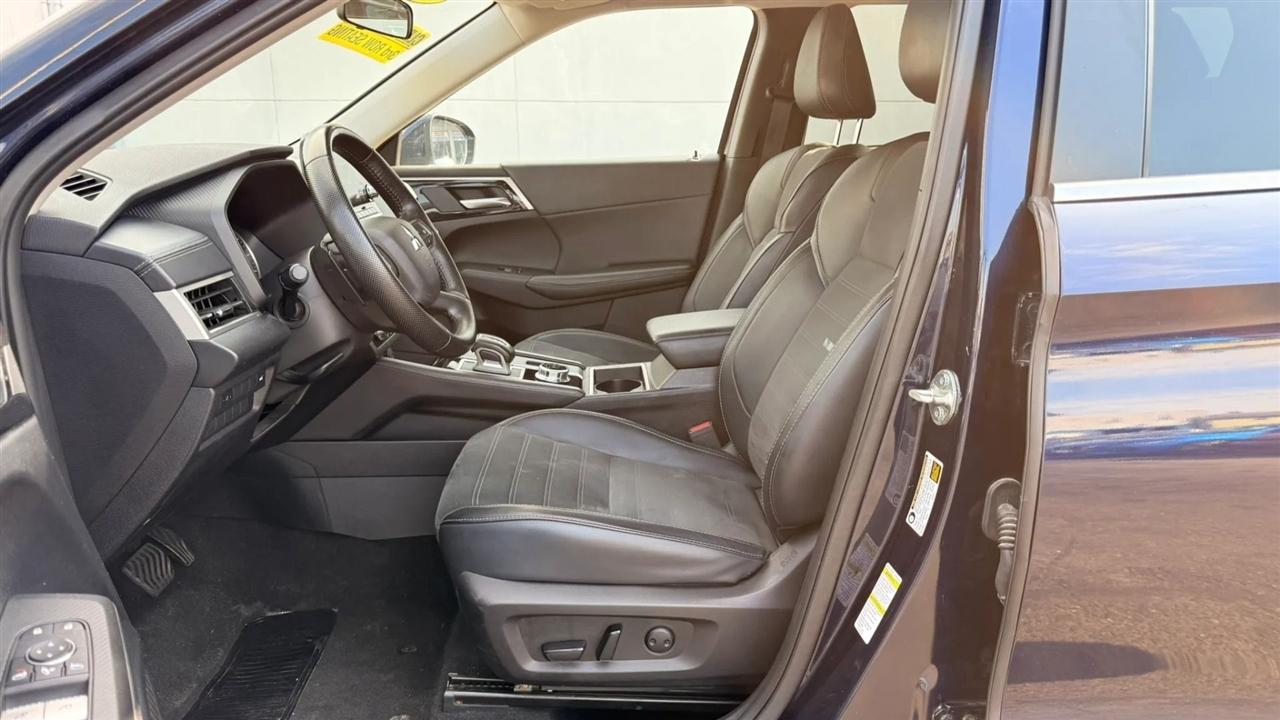 Mitsubishi Outlander SE 2WD 2024