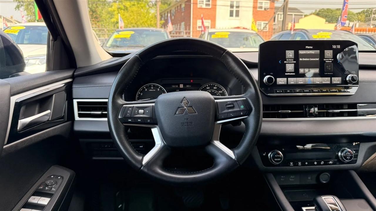 Mitsubishi Outlander SE 2WD 2024