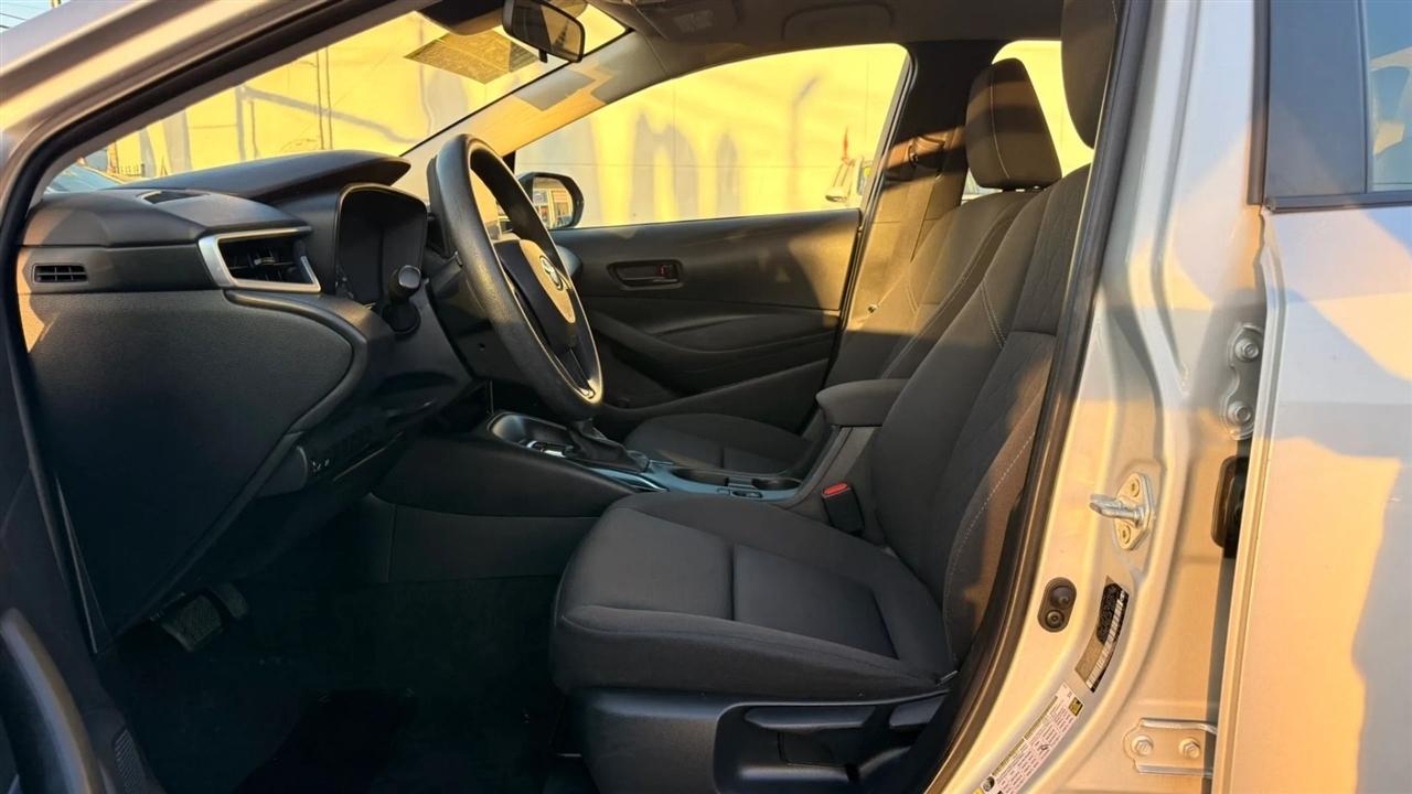 Toyota Corolla LE 2024