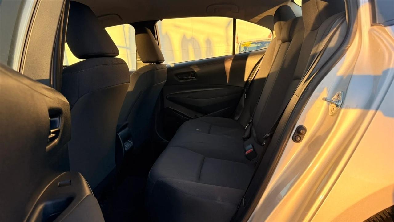 Toyota Corolla LE 2024