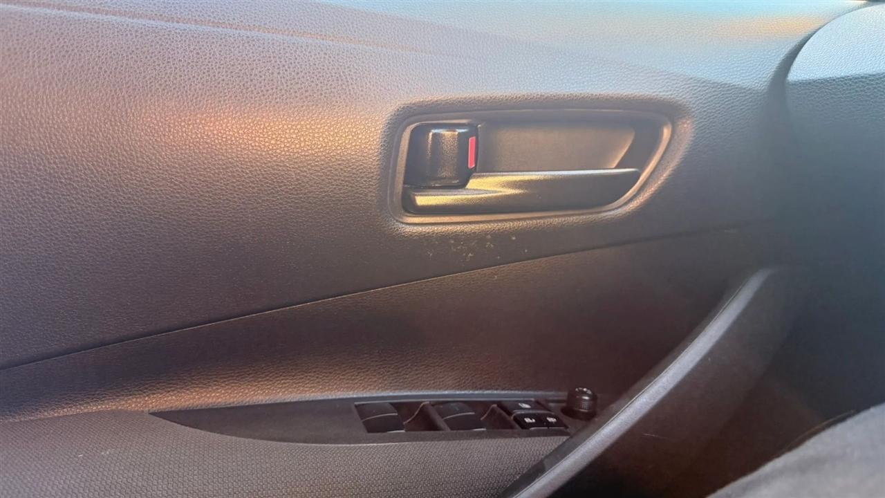 Toyota Corolla LE 2024