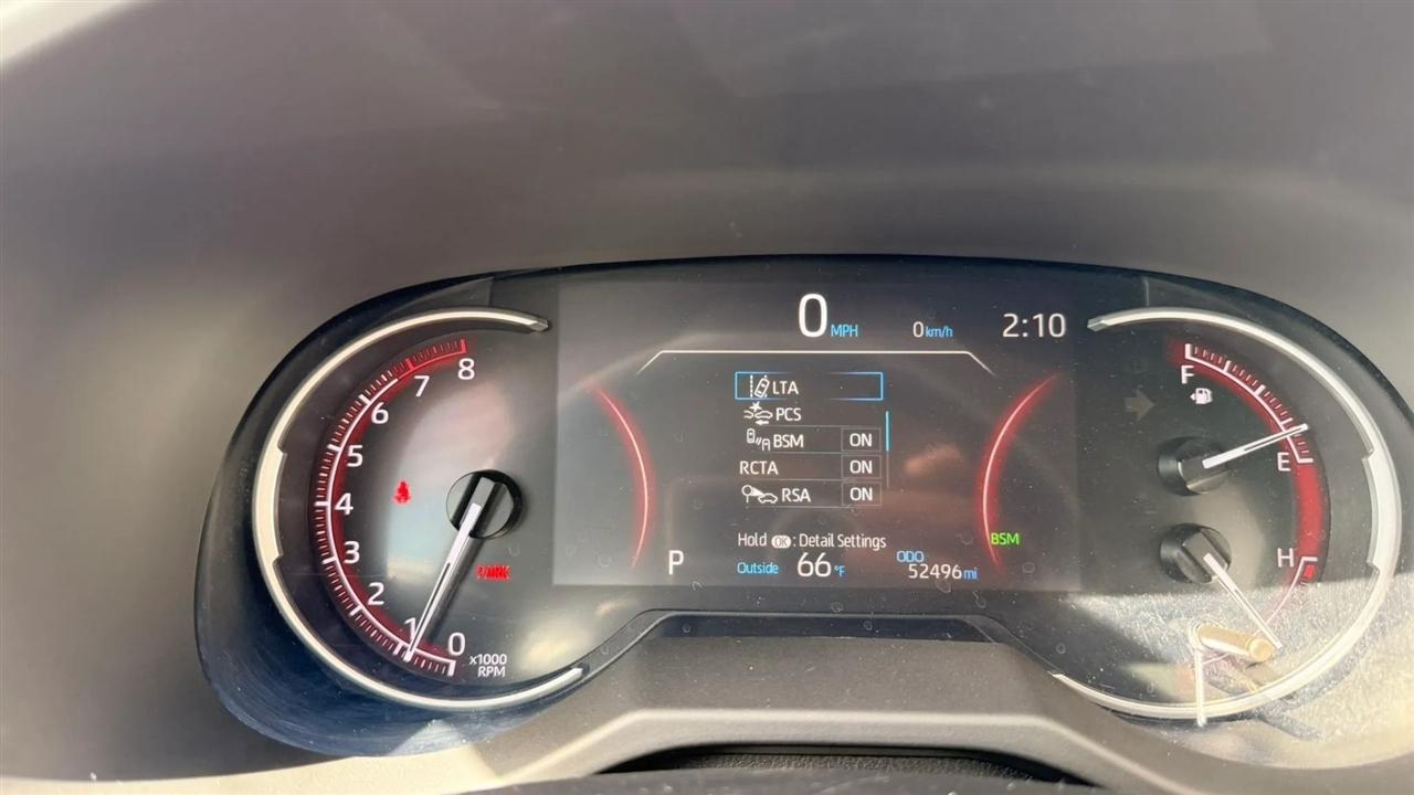 Toyota RAV4 XLE 2024