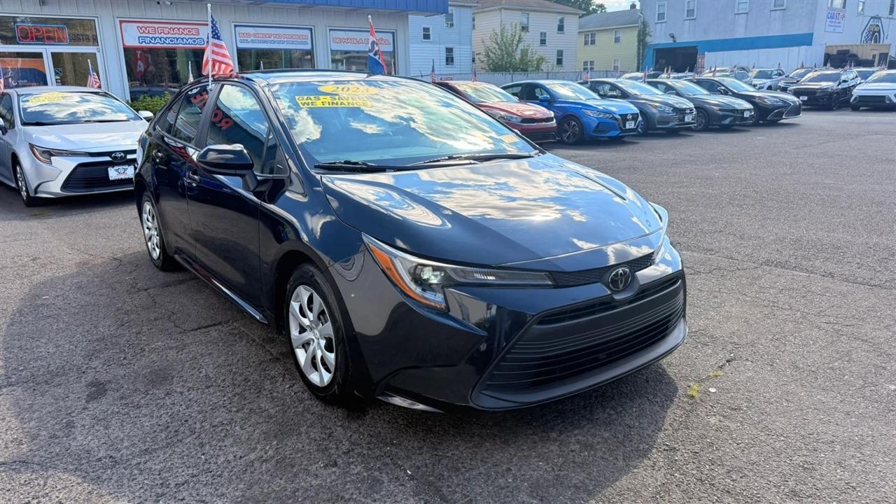 Toyota Corolla LE 2023