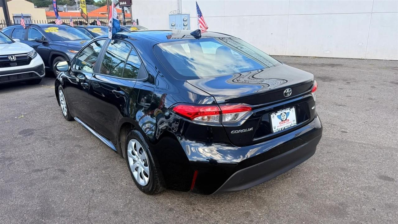Toyota Corolla LE 2023