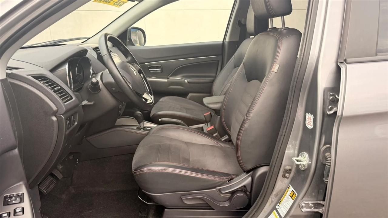 Mitsubishi Outlander Sport 2.0 ES 4WD 2024