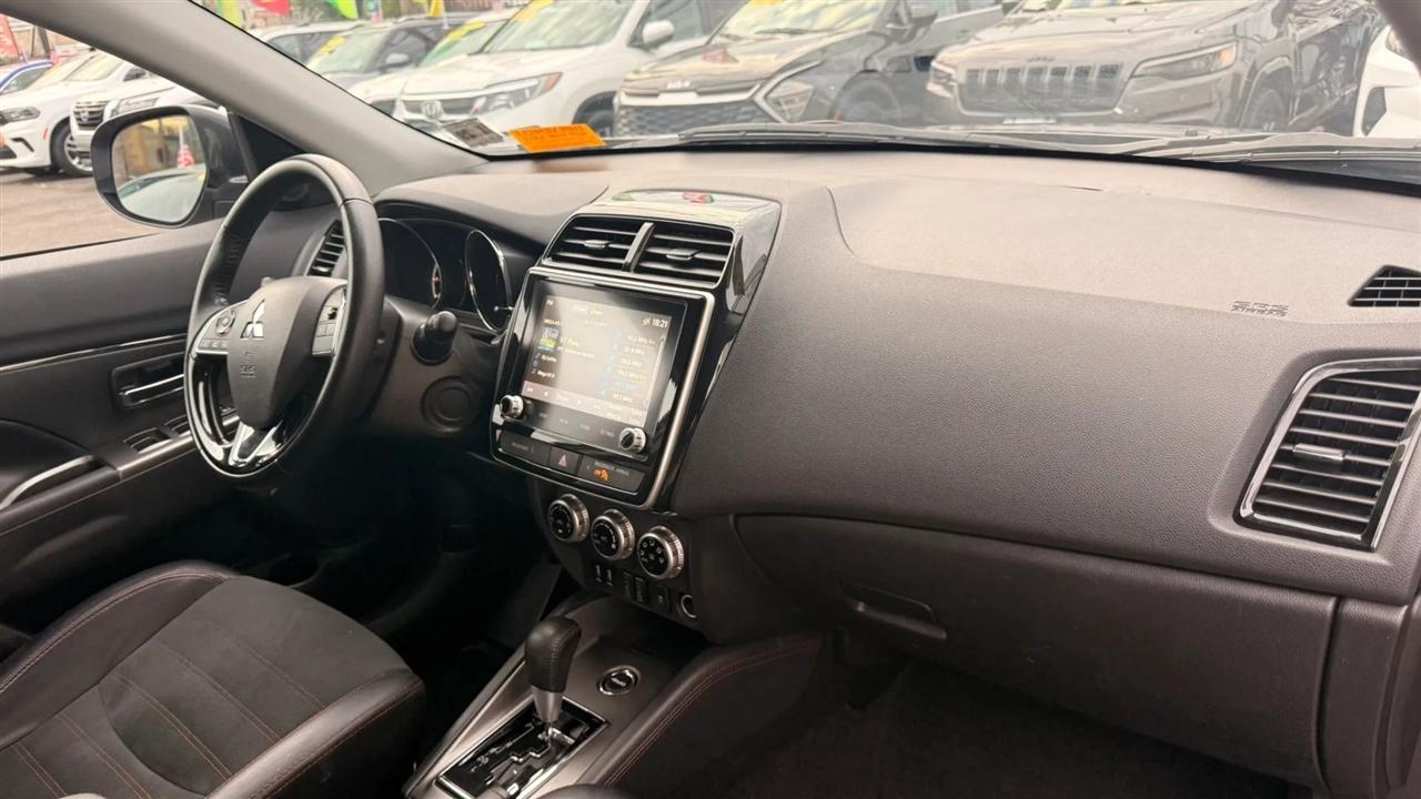 Mitsubishi Outlander Sport 2.0 ES 4WD 2024