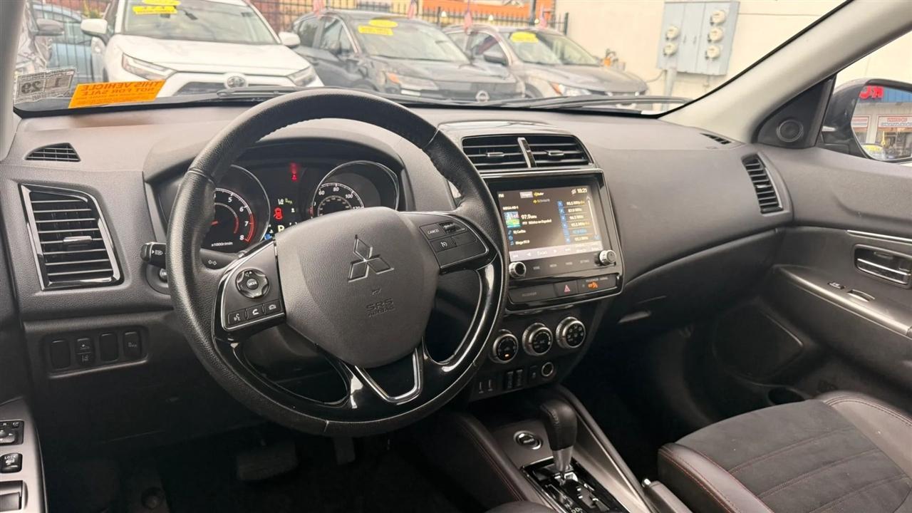 Mitsubishi Outlander Sport 2.0 ES 4WD 2024
