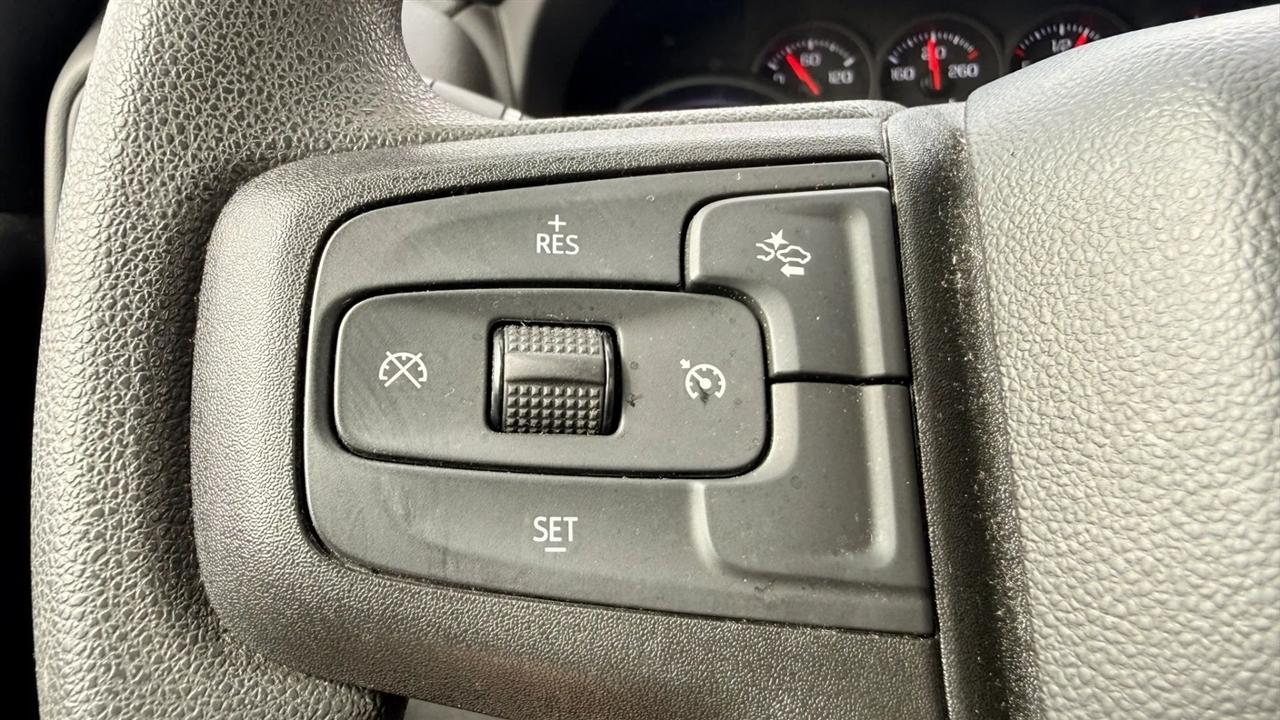 Chevrolet Silverado 1500 Custom Crew Cab 4WD 2023