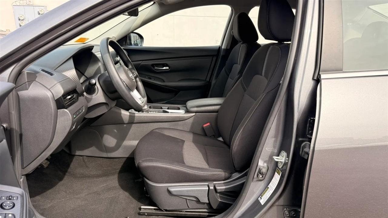 Nissan Sentra SV 2025