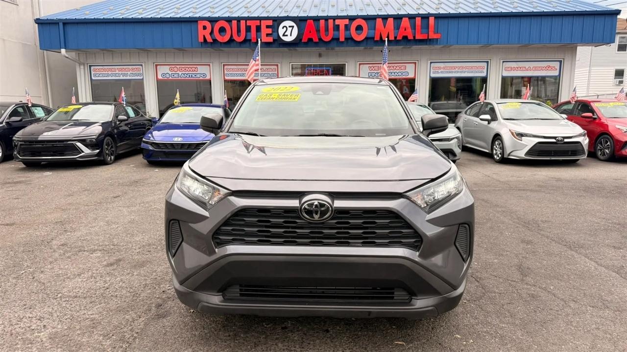 Toyota RAV4 LE 2022