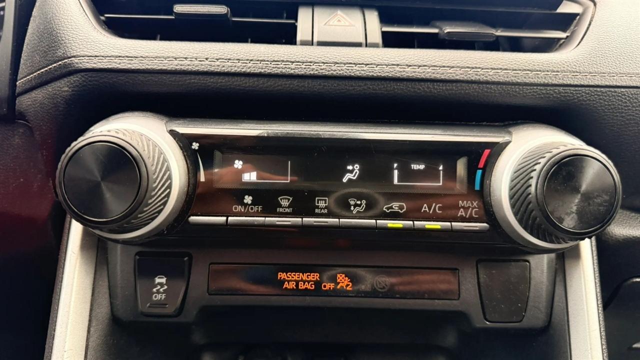 Toyota RAV4 LE 2022