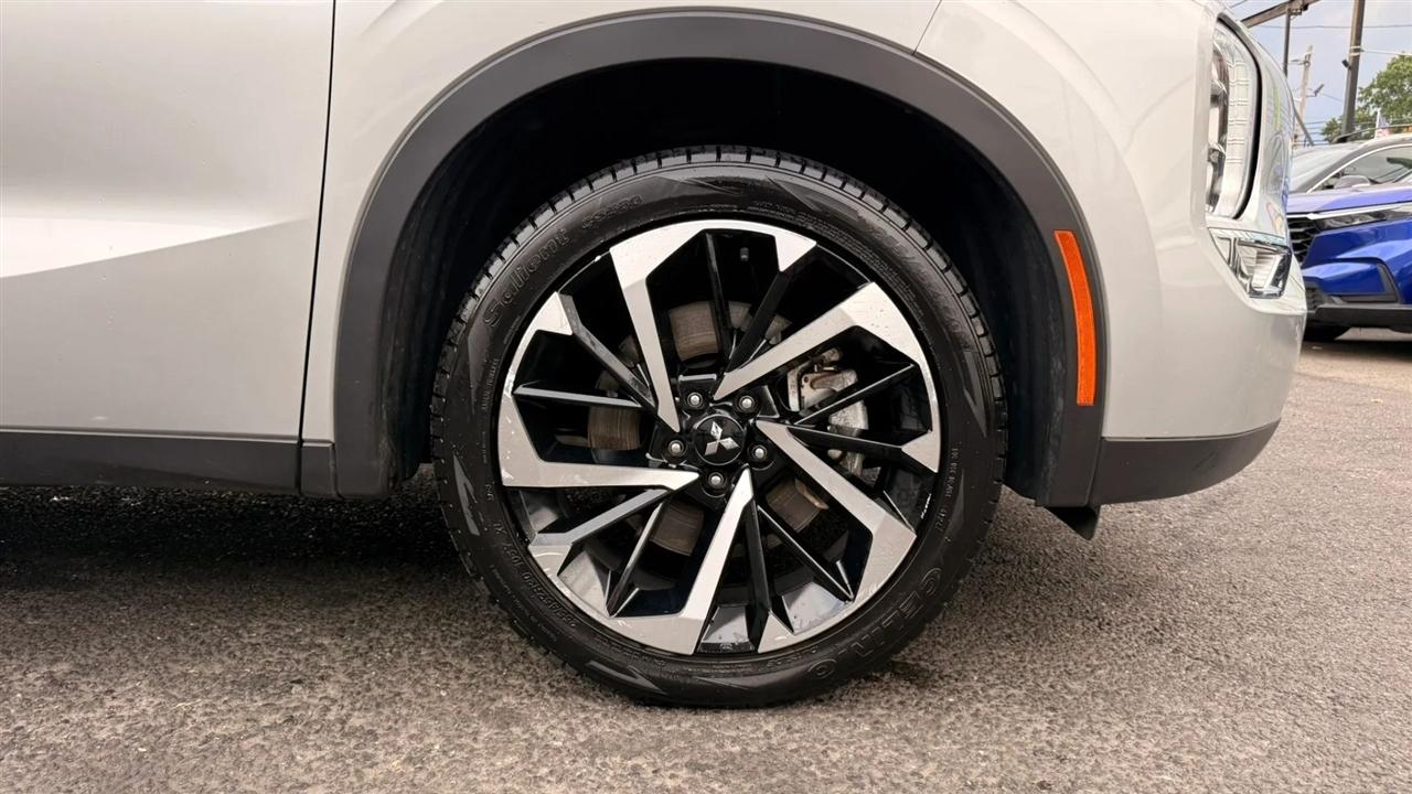 Mitsubishi Outlander SE 2WD 2024