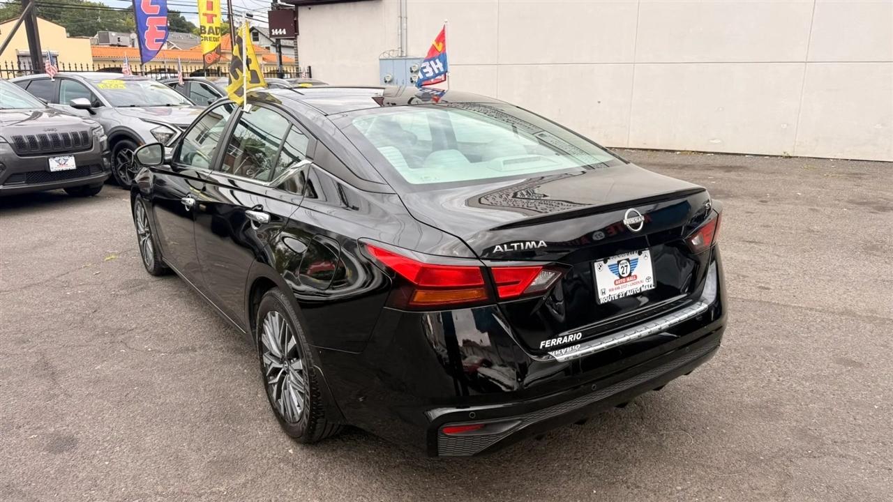 Nissan Altima 2.5 SV 2023