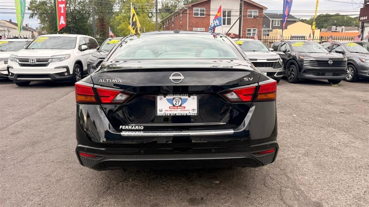 Nissan Altima 2.5 SV 2023