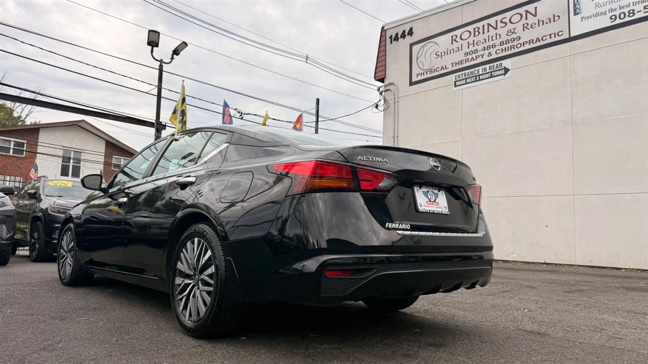 Nissan Altima 2.5 SV 2023