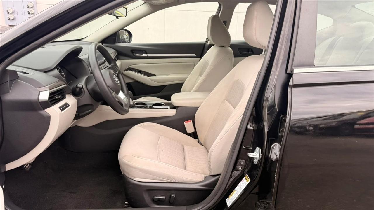 Nissan Altima 2.5 SV 2023