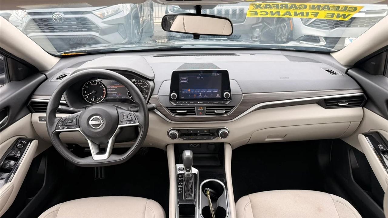 Nissan Altima 2.5 SV 2023