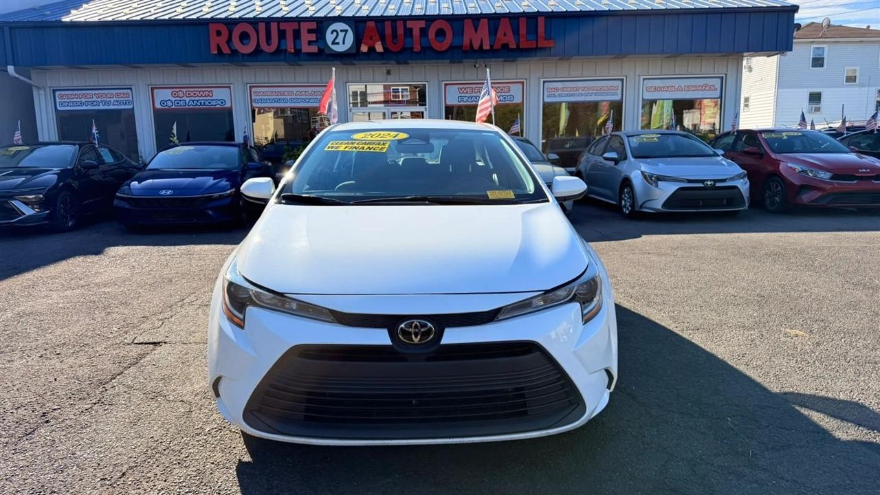 Toyota Corolla LE 2024
