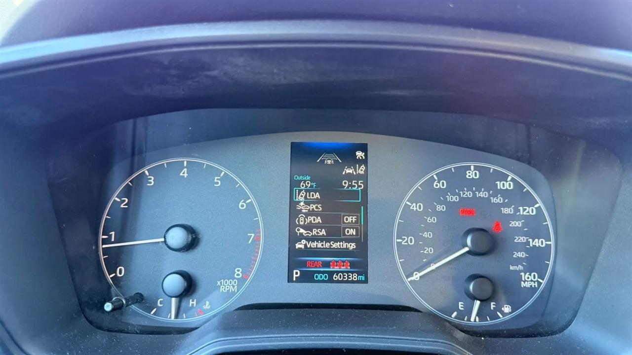 Toyota Corolla LE 2024