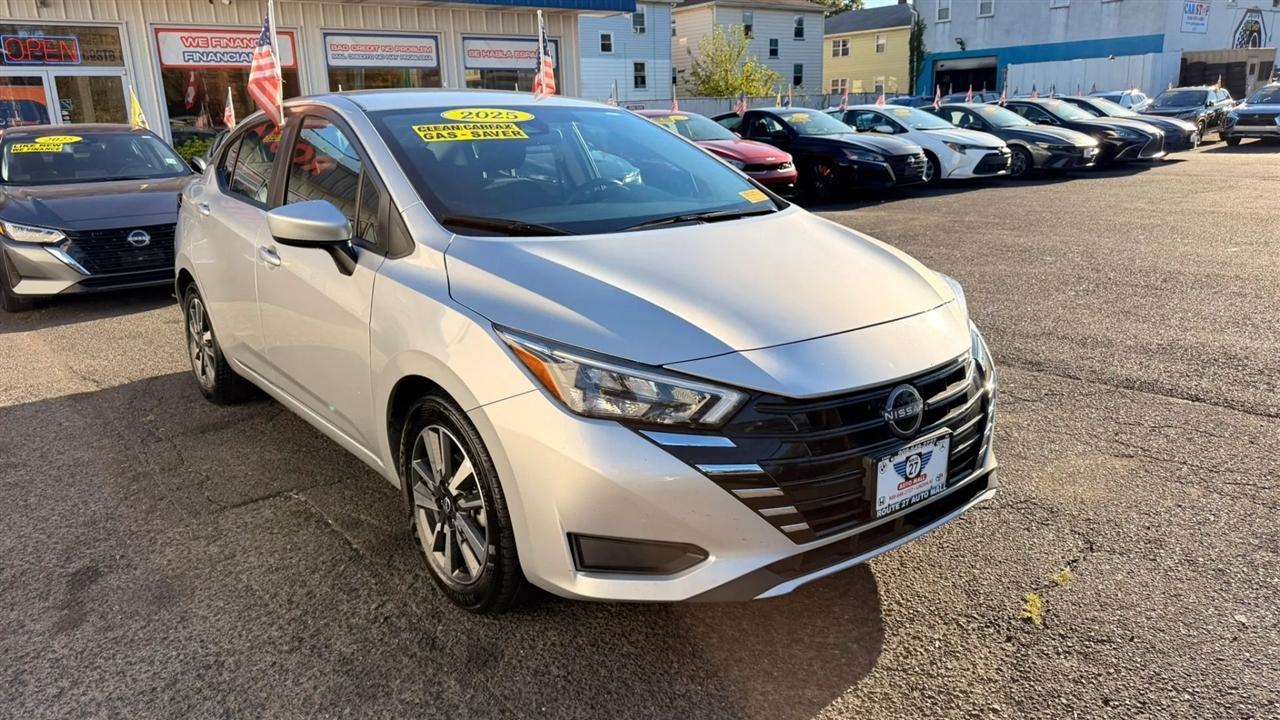 Nissan Versa SV 2025