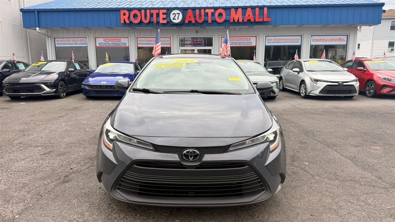 Toyota Corolla LE 2024