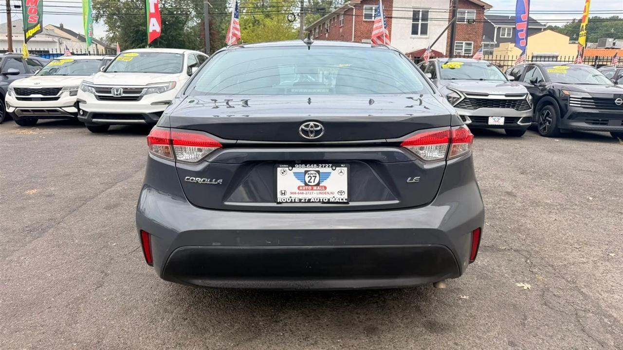 Toyota Corolla LE 2024