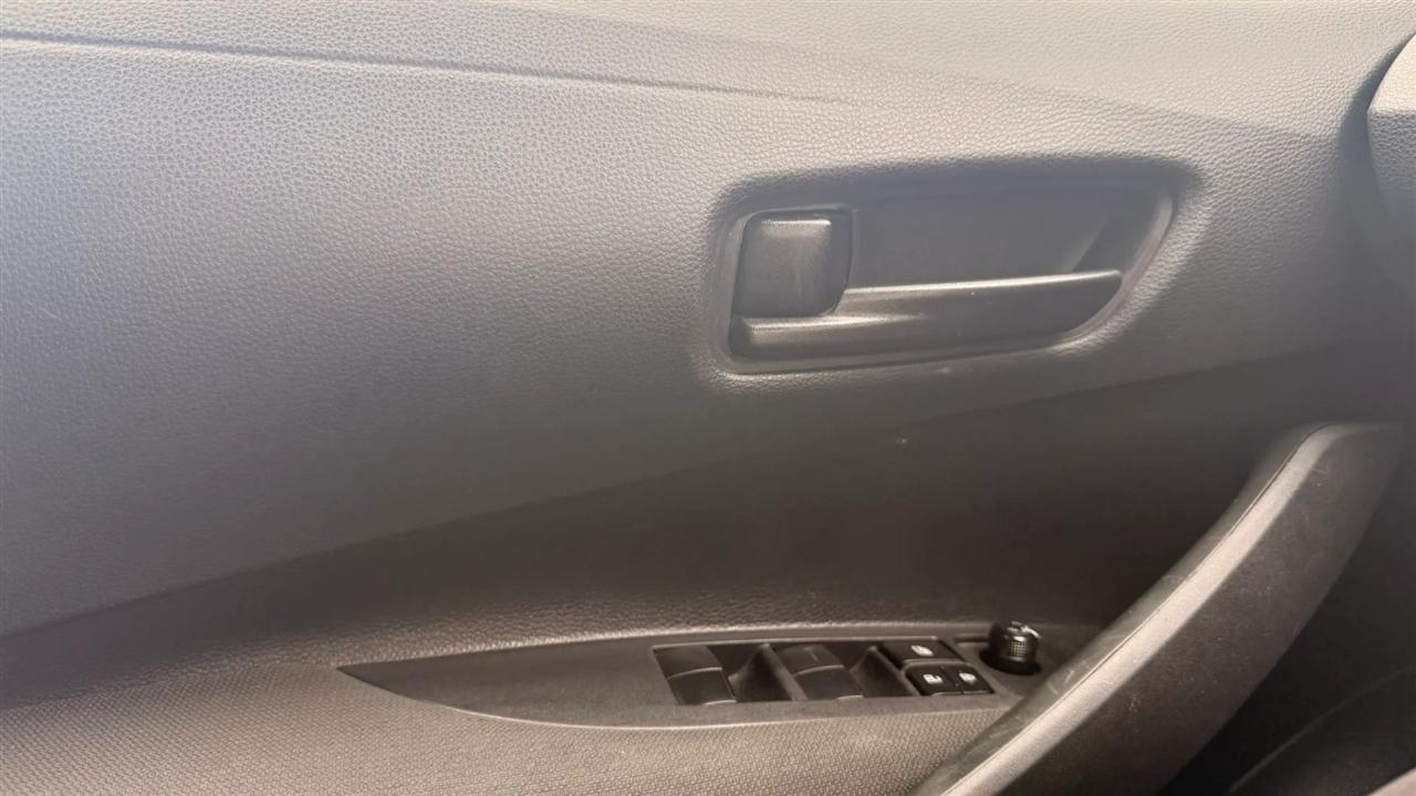 Toyota Corolla LE 2024