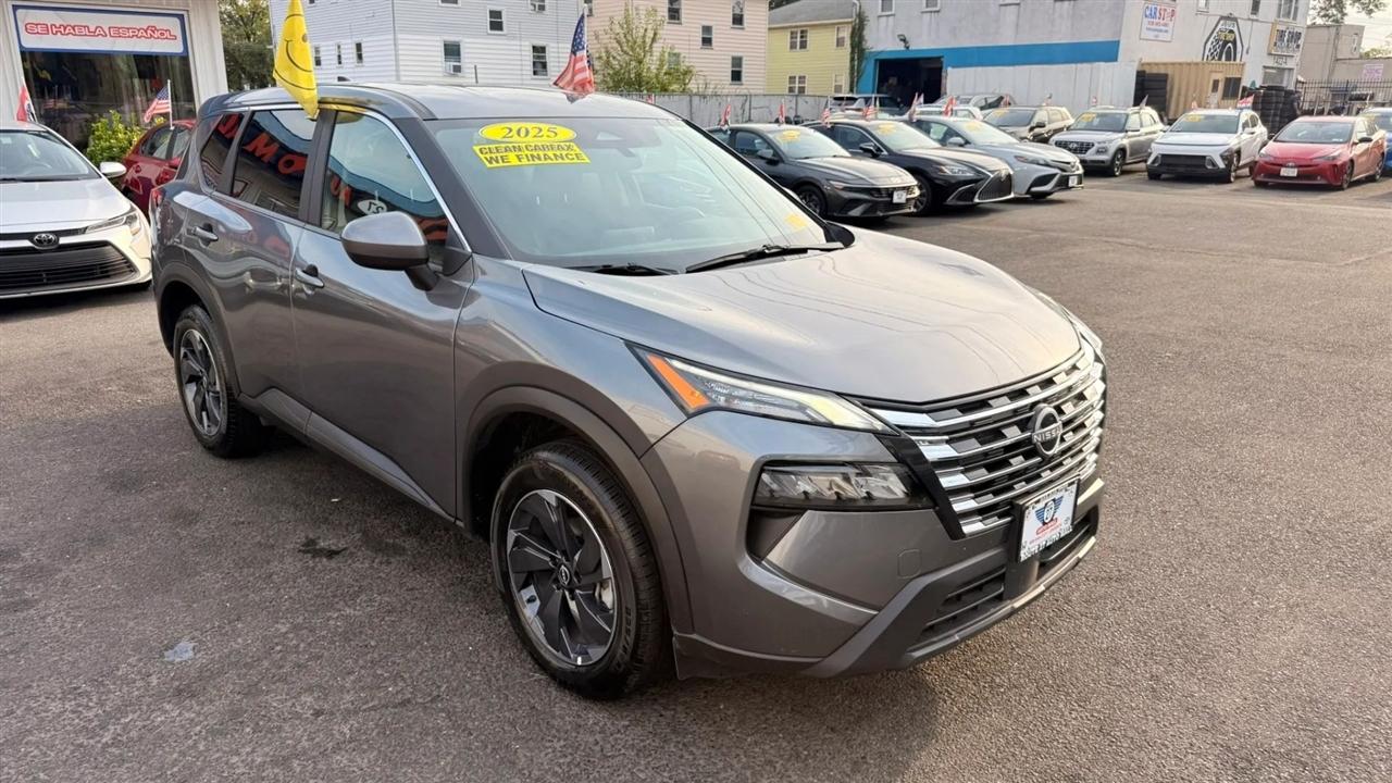 Nissan Rogue SV 2025