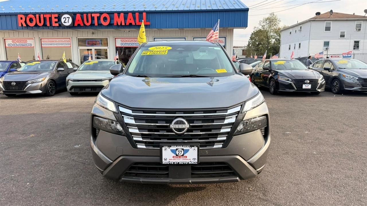 Nissan Rogue SV 2025